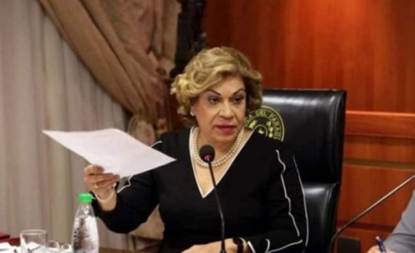 Ministra se enojó porque no la saludaron en sede del Poder Judicial