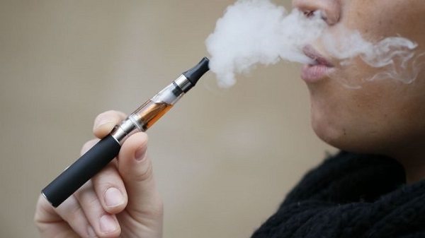 Diputados aprueban restricciones para vapeadores