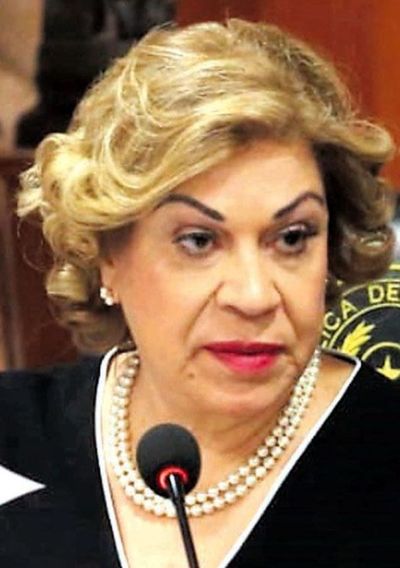Bareiro de Módica plantea fotos de los ministros en sedes judiciales porque “no la saludaron”  - Periodísticamente - ABC Color