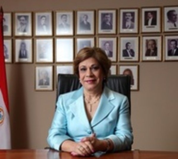 Ministra de Corte pide que sus fotos estén en sedes judiciales - Paraguay.com