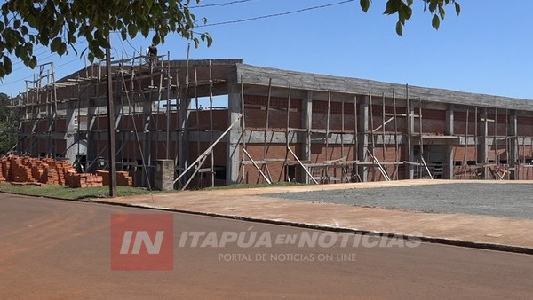 POLIDEPORTIVO DE CAP. MEZA A UN PASO DE CULMINACIÓN