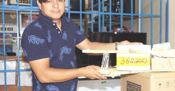 El rollo deja de empeñar para vender por redes