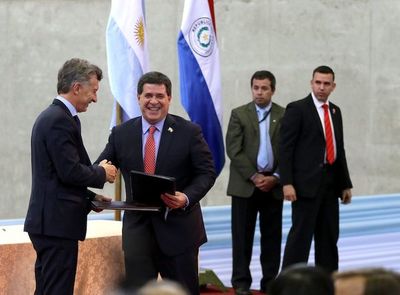 Piden rechazar derogación de acuerdo Cartes-Macri