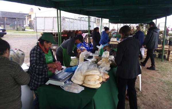 Feria granjera este jueves y viernes en la Costanera de Asunción | .::Agencia IP::.