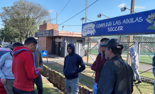 HOY / Futbolistas Asociados denuncia a General Díaz ante la APF