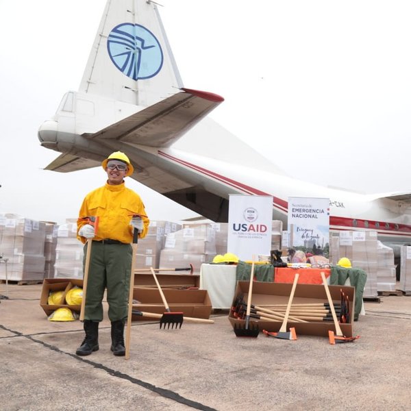 Paraguay recibe equipos de protección para combatir incendios forestales | .::Agencia IP::.