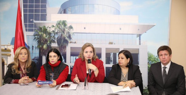 Senadora indignada por apoyo de la UCA a presunto acosador sexual