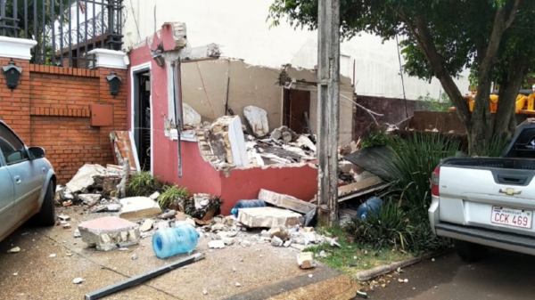 Derriban lujosa caseta de seguridad de Zacarías Irún