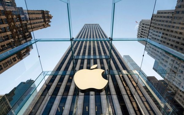 Un ruso demanda a Apple por “convertirlo en gay" - Digital Misiones