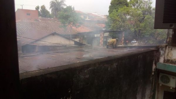 Explosión de garrafa, esta vez en el barrio San Antonio de Asunción - Nacionales - ABC Color