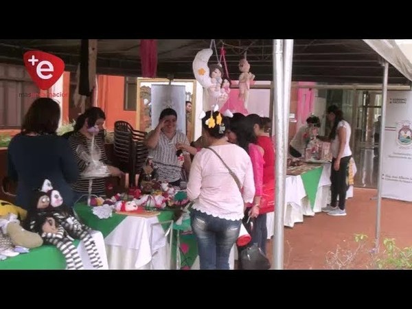 FERIA Y REGISTRO DE ARTESANOS EN LA GOBERNACIÓN DE ITAPÚA