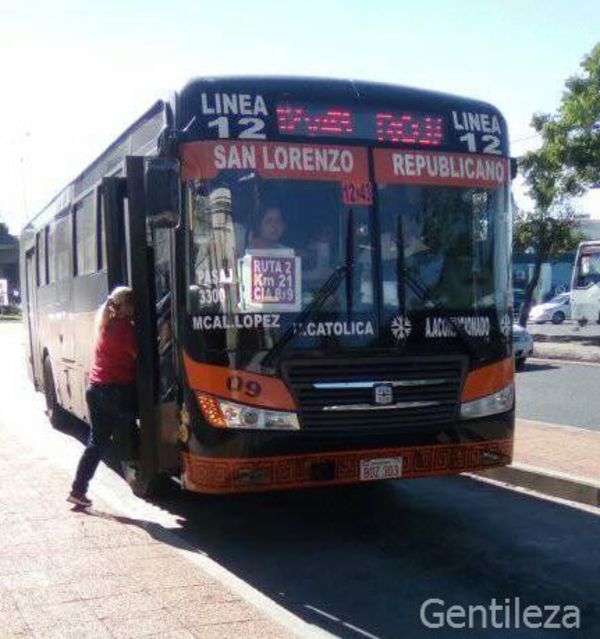Denuncian que la línea 12 no cumple itinerario en ruta 2 - Capiatá Noticias