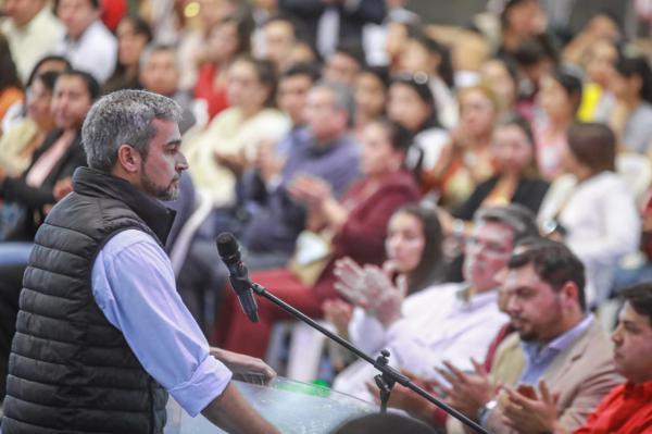 Presidente remarca compromiso de fortalecer la institucionalidad y de luchar contra la impunidad y el crimen organizado