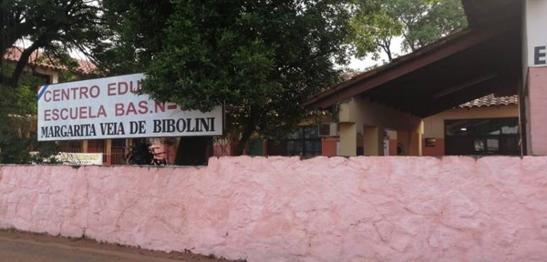 HOY / Pitbull escapa de casa, entra a escuela y ataca a alumnos: 3 niños con graves heridas