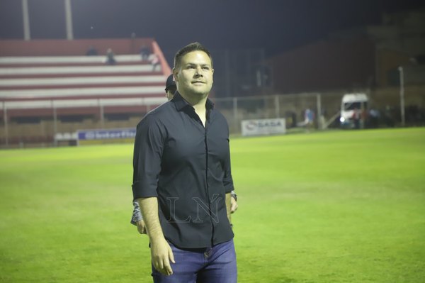 El presidente del 'Kelito' cargó en contra de Daniel Farrar