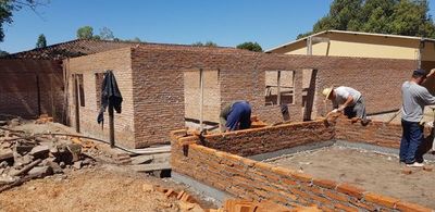 Gobierno invierte a través de la EBY en la ampliación del Centro de Salud de Yabebyry - Digital Misiones