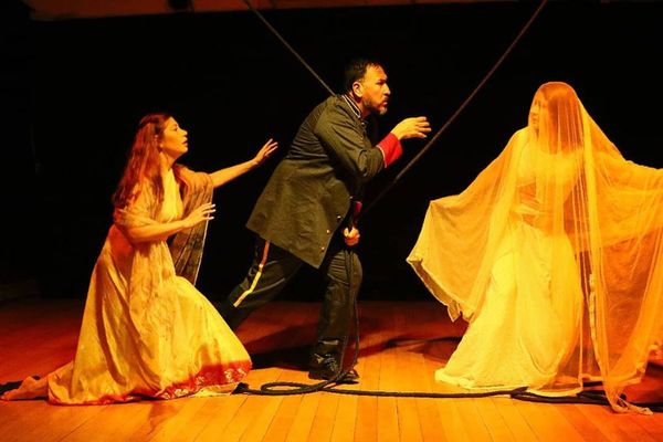 Estrenan “Antígona Inmortal”, esta noche en Arlequín Teatro
