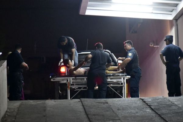 Hombre fue apuñalado en la Chacarita - Nacionales - ABC Color