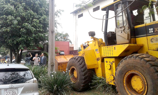 Prieto lideró derrumbe de la caseta ubicada en vereda de Zacarías Irún