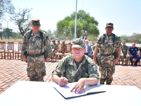 Asumió nuevo comandante del III Cuerpo de Ejército