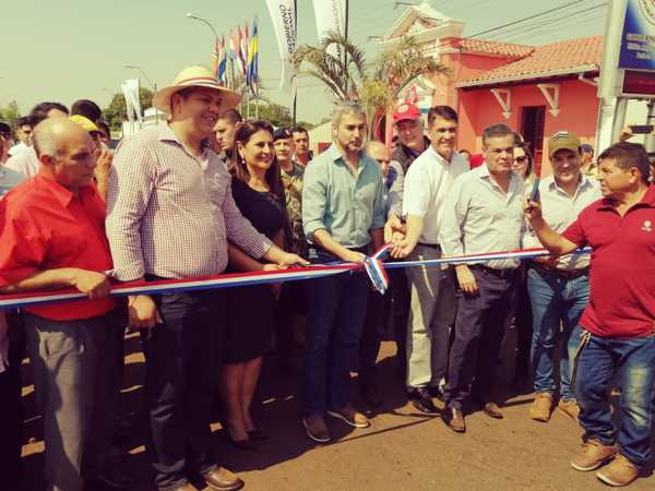 MOPC rompe aislamiento de familias en el norte con mejorada ruta de 76 kilometros | .::Agencia IP::.