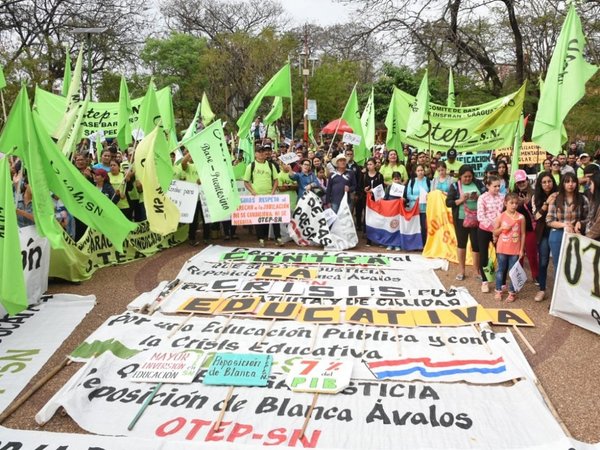 Docentes de la Otep-SN piden la renuncia de Eduardo Petta