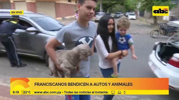 Capuchinos bendicen mascotas hoy - ABC Noticias - ABC Color