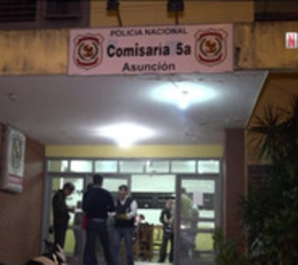 Pelea entre presuntos adictos termina con un joven apuñalado - Paraguay.com