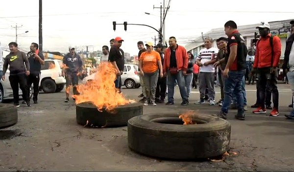 Estado de excepción en Ecuador: más de 200 detenidos y huelga indefinida en el segundo día de protestas - ADN Paraguayo
