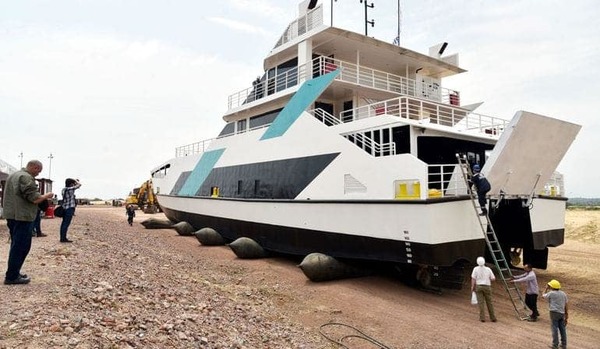 De Villa Hayes a Asunción en ferry y en pocos minutos
