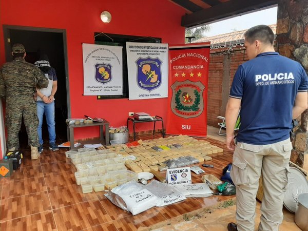 Incautan más de 100 kilos de droga que iba a ser distribuida en Central
