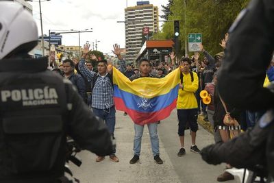 Crisis en Ecuador: Huelga de transporte y escuelas vacías