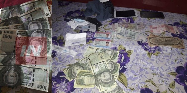 ESTABAN COMPRANDO CON BILLETES FALSOS Y QUEDARON DETENIDOS