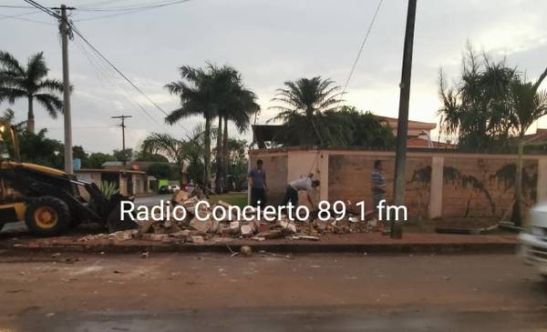 Concejal Lilian de Aguinagalde libera vereda tras ser emplazada