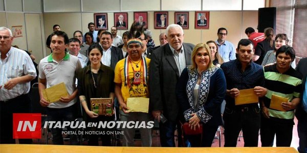 FIRMA CONVENIO ENTRE LA GOBERNACIÓN DE ITAPÚA CON EL IPA