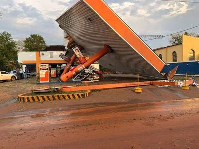 Temporal dejó tres ciudades sin energía y una sigue con problemas - Nacionales - ABC Color