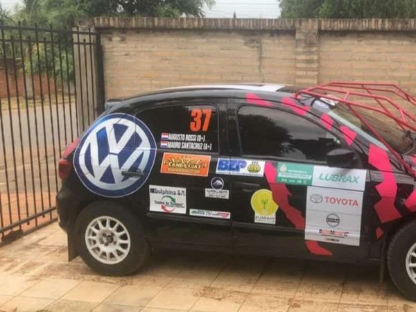 Lo cañean por invertir en su auto de carrera y no pagar su cuenta