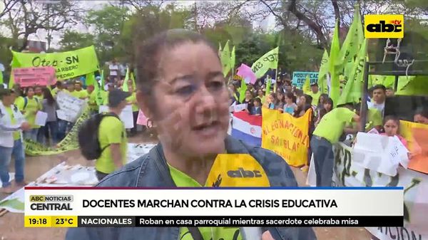 Docentes marchan contra crisis educativa - ABC Noticias - ABC Color