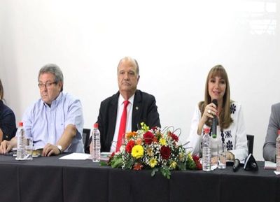 Informe de gestión de ministra genera varios cuestionamientos
