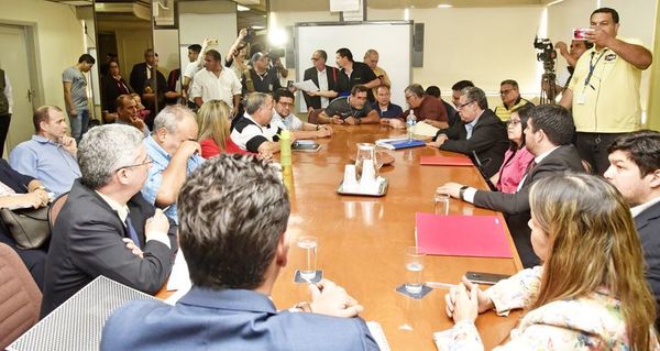 Justicia pide apoyo de militares y policías para custodiar las cárceles - Judiciales y Policiales - ABC Color