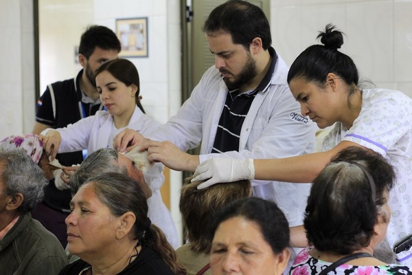 Convocan a personas de escasos recursos con necesidad de cirugía de catarata - ADN Paraguayo