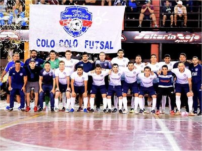 San Cristóbal y Colo Colo ascienden a Honor