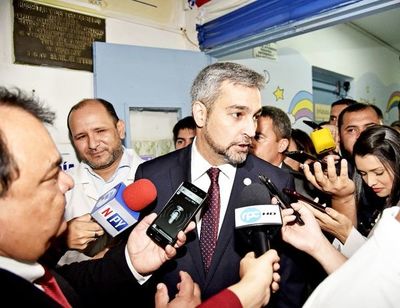 “Marito representa al gobierno sin rumbo; hoy debe pagar favores”, dice López Perito - No tiene nombre - ABC Color