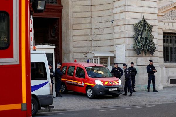 El asesino de la Prefectura de París se había radicalizado y planeó su ataque - Mundo - ABC Color