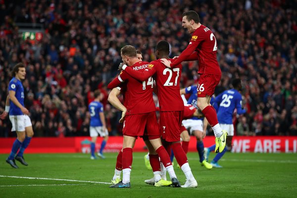 Liverpool triunfa sobre la hora ante el Leicester