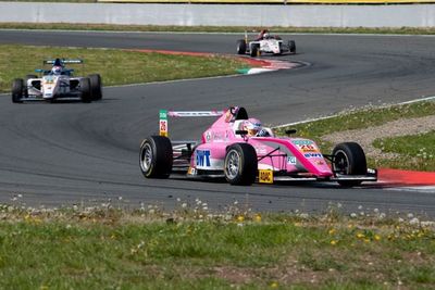 Duerksen celebra como tercer mejor rookie en Mugello, Italia