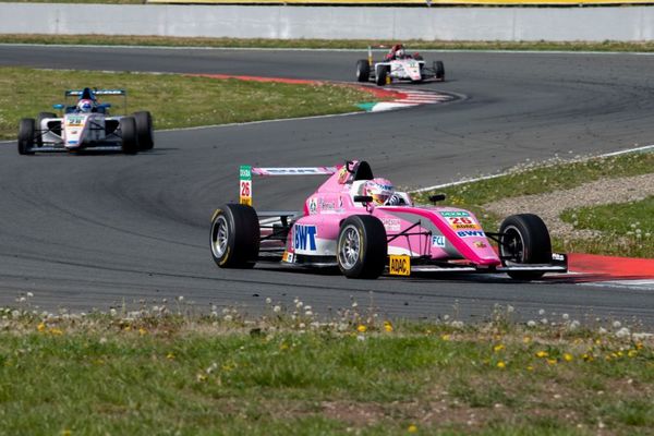 Duerksen celebra como tercer mejor rookie en Mugello, Italia
