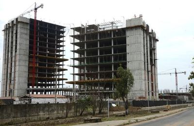 Costo de ministerios subió US$ 15 millones - Economía - ABC Color