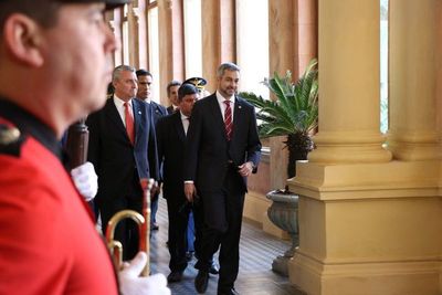 Ullón confirmó que le ofrecieron otro cargo dentro del Gobierno
