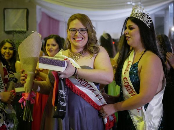 Una ingeniera de 35 años es la nueva Miss Gordita Paraguay - Gente - ABC Color